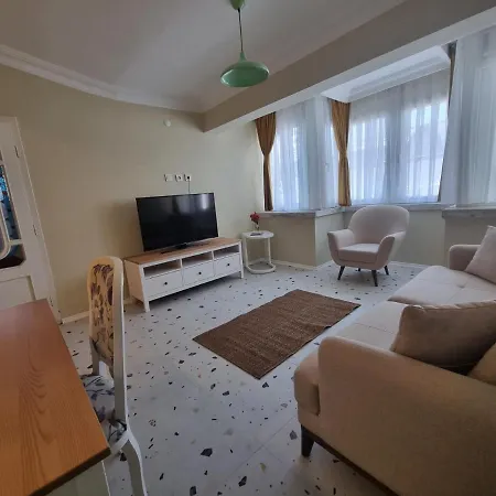 Eski Lara Merkezde Deniz Manzarali Daire * Antalya